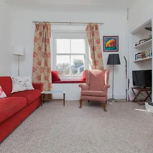 Apartamento Charming City Centre Flat In, Edimburgo