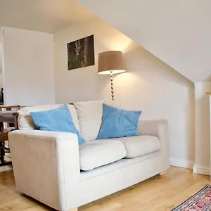 Apartment Modern And Charming 2 Bedroom Old Town