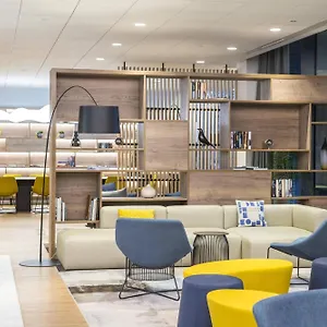 Courtyard By Marriott West Otel