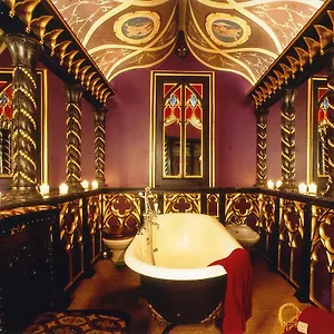 The Witchery By The Castle Otel