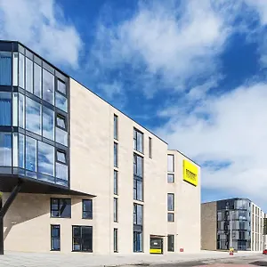 Destiny Student - Holyrood Appartement