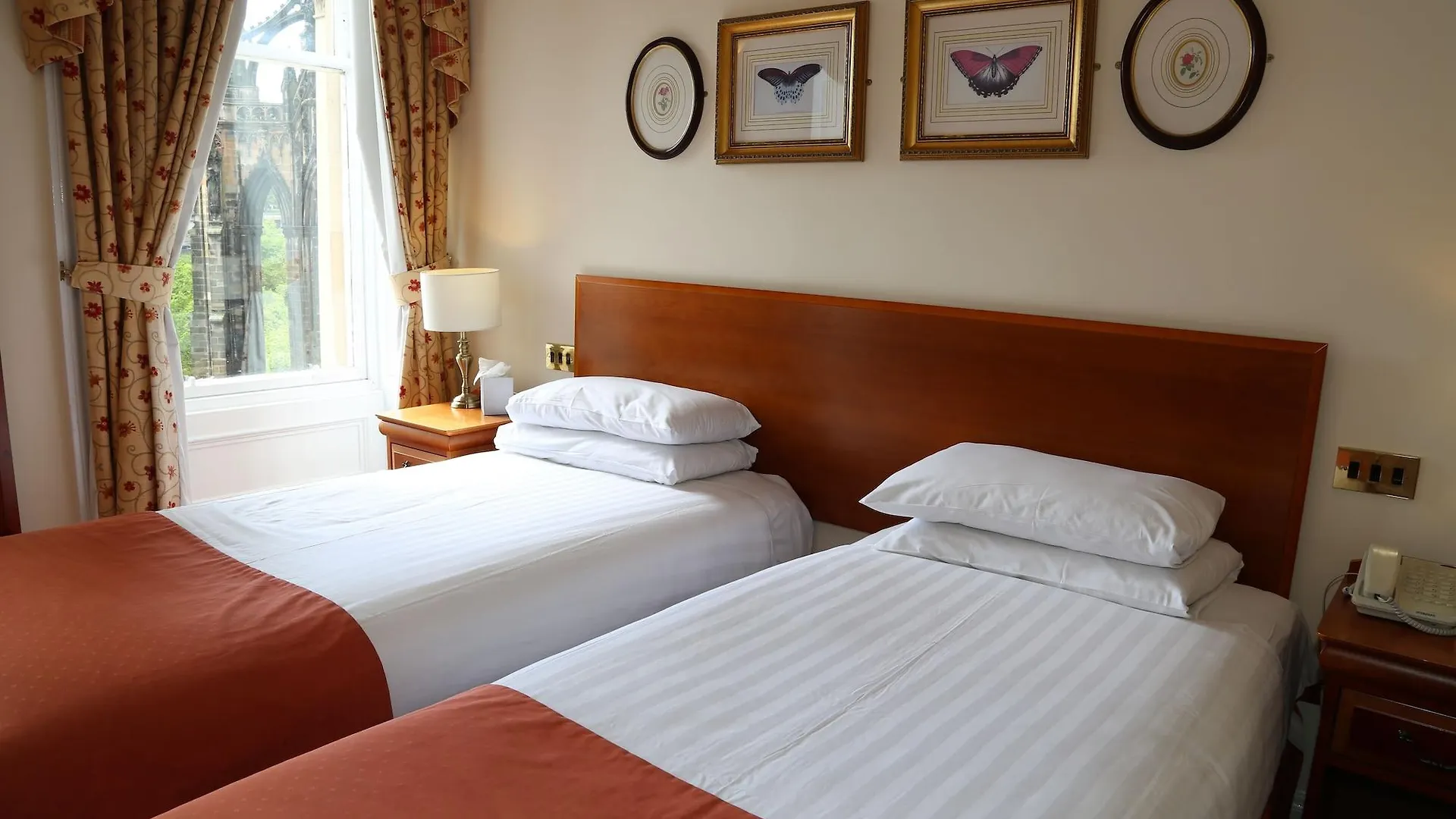 Old Waverley Hotel Edinburgh 3*,  Velká Británie