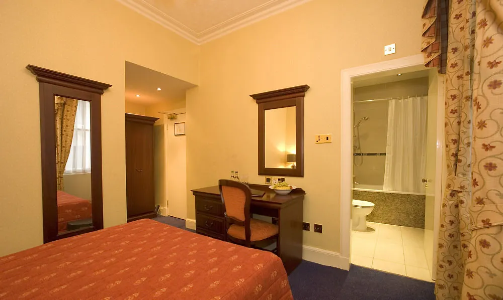 Old Waverley Hotel Edinburgh 3*,